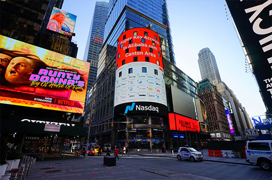 A Xiecheng Machinery foi listada na tela da Nasdaq na Times Square, em Nova York